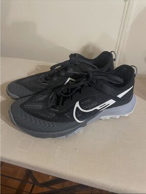 Nike Black & Gray Athletic Sneakers with White Swoosh